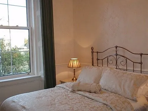 Highfield Guest House Edinburgh