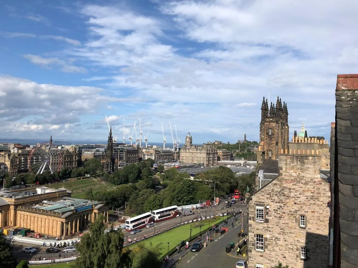 Highfield Guest House Edinburgh