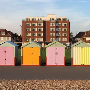 Western Princes Marine 3*, Brighton United Kingdom