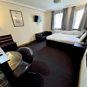https://epsilon-hotel.cambridgehotelsuk.com
