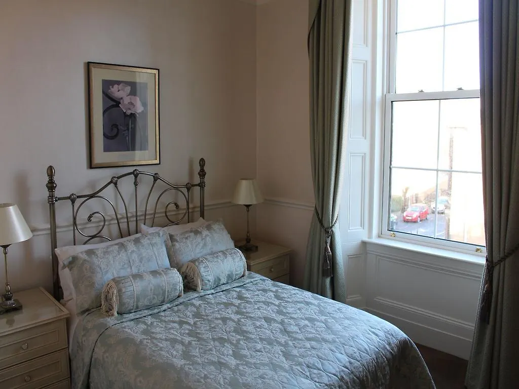 אדינבורו Highfield Guest House