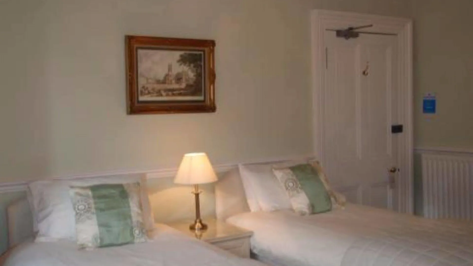 Highfield Guest House Edinburgh